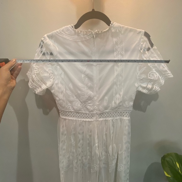 New Women's Deep V Neck Floral Lace dress - small - Picture 8 of 8